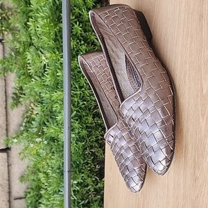 Amalfi Made in Italy Silver Leather Woven Flats Size 9.5